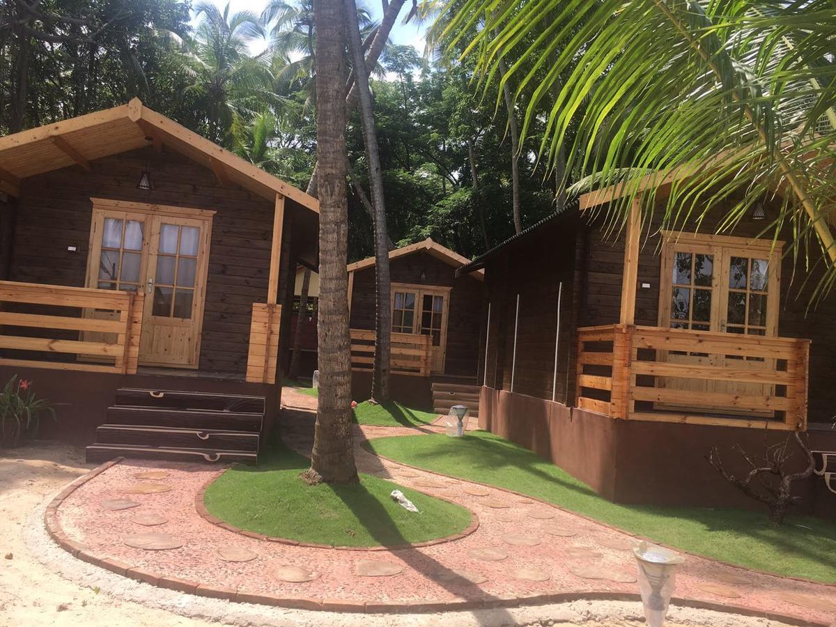 Breezywood Resort Malvan Luaran gambar