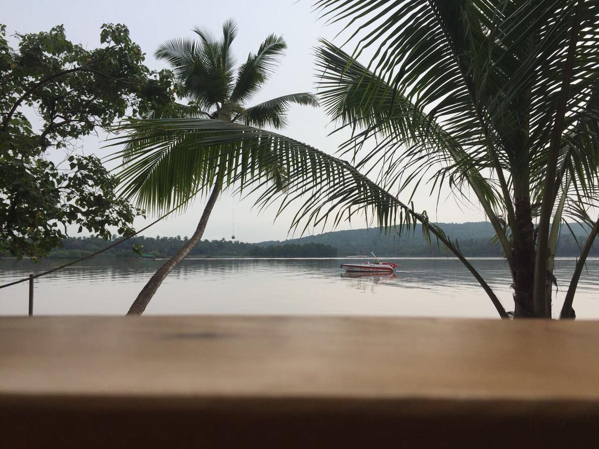 Breezywood Resort Malvan Luaran gambar