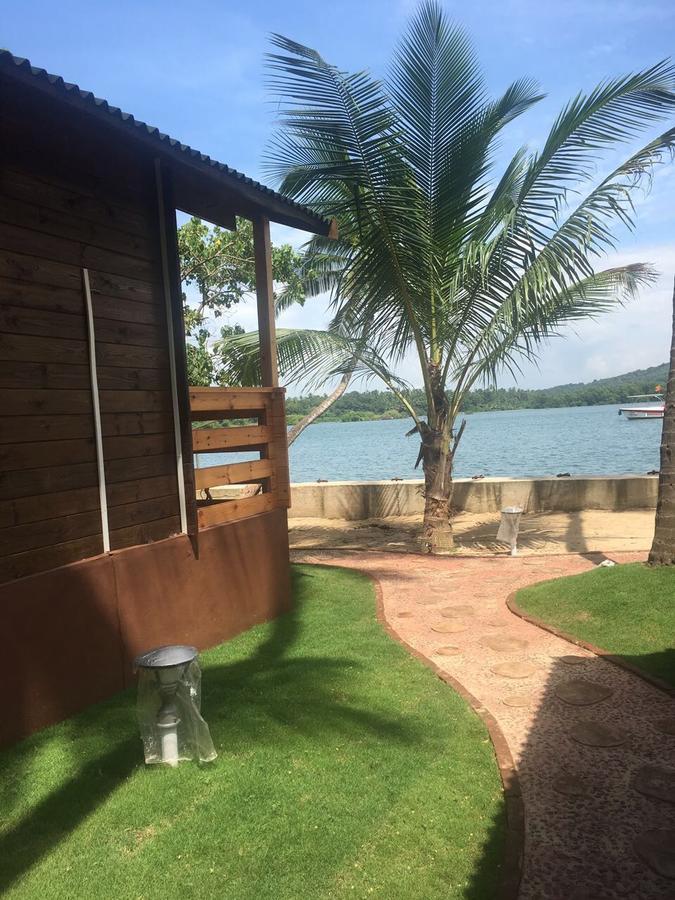 Breezywood Resort Malvan Luaran gambar