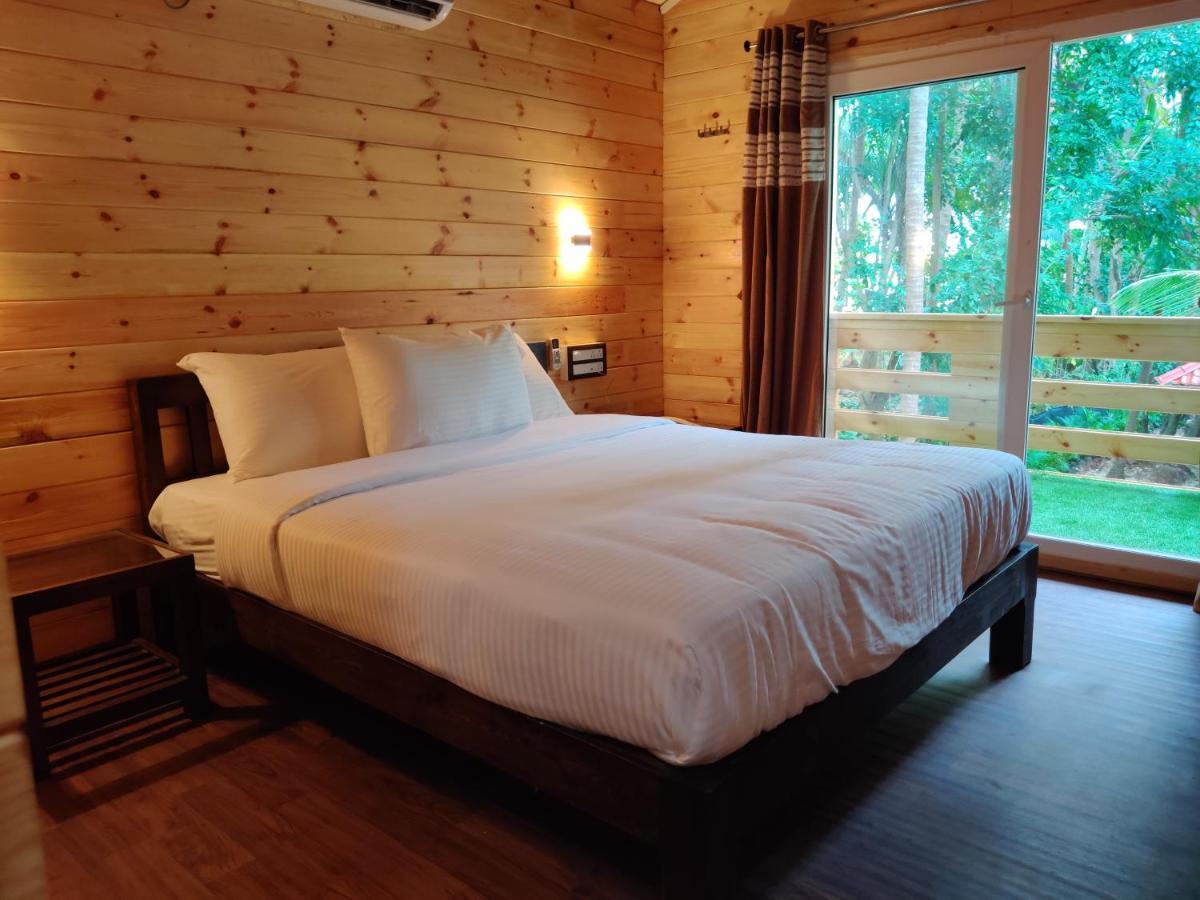 Breezywood Resort Malvan Luaran gambar